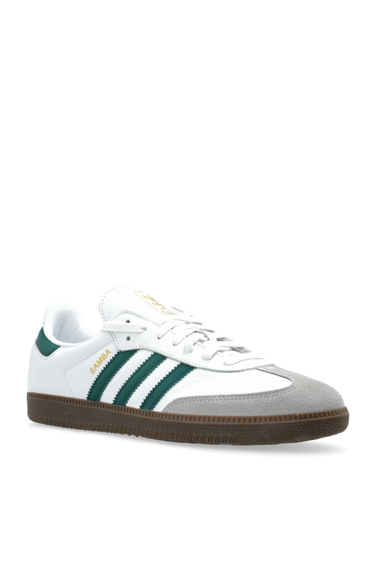 Adidas skor